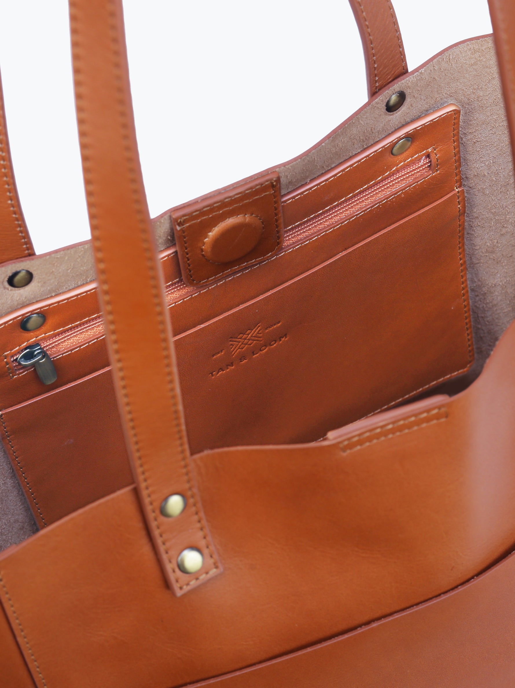 Handcrafted Genuine Vegetable Tanned Leather Old Fashioned Tote Regular Natural Tan for Women Tan & Loom