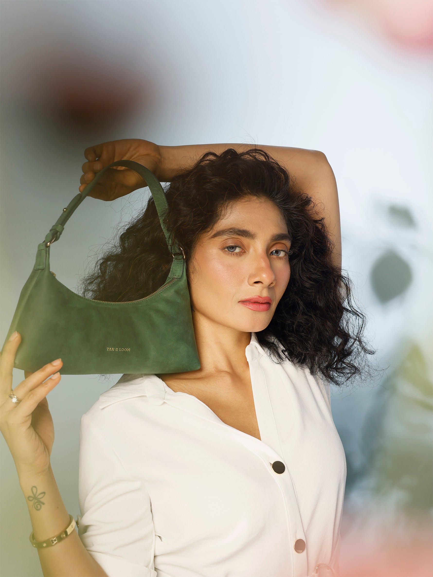 Handcrafted Genuine Vegetable Tanned Leather Skinny Baguette Hunter Green for Women Tan & Loom