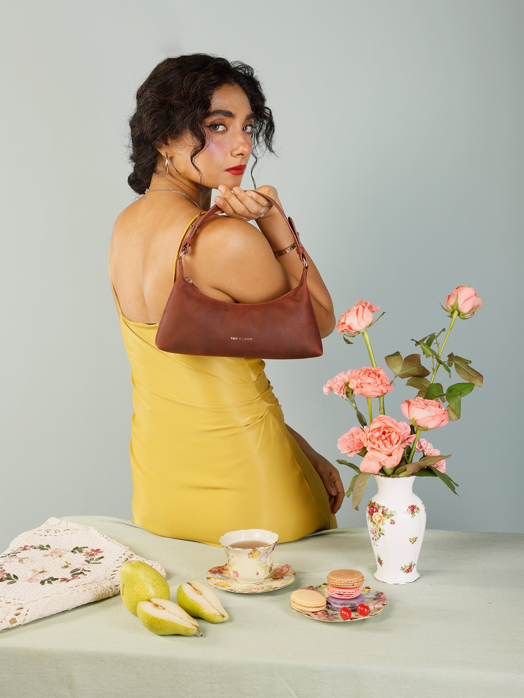 Handcrafted Genuine Vegetable Tanned Leather Skinny Baguette Hunter Red for Women Tan & Loom