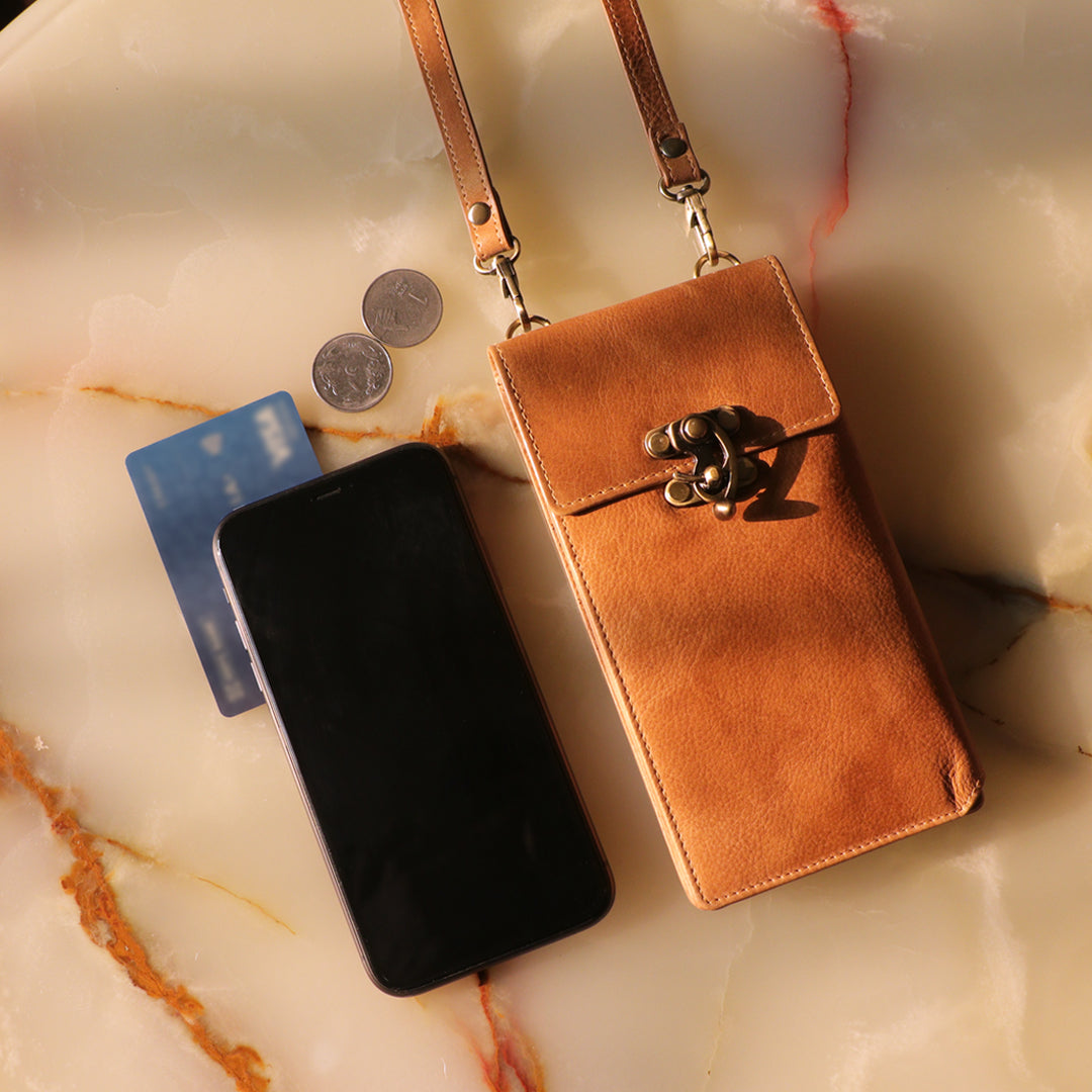 Handcrafted Genuine Vegetable Tanned Leather Antique Mobile Sling Tuscany Tan for Women Tan & Loom