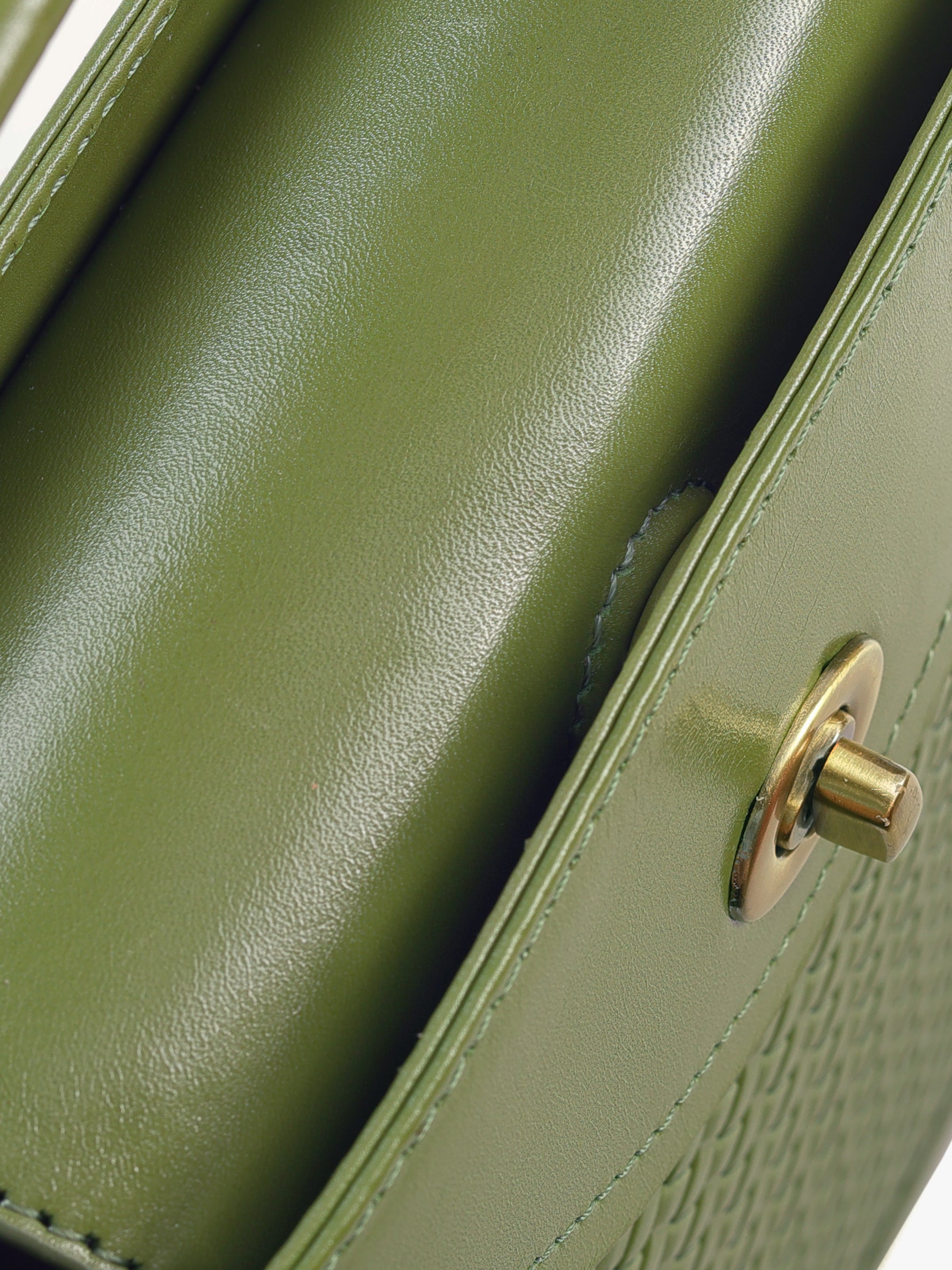 Handcrafted Woven Vegetable Tanned Leather Portobello Bucket Bag Matcha Green for Women Tan & Loom