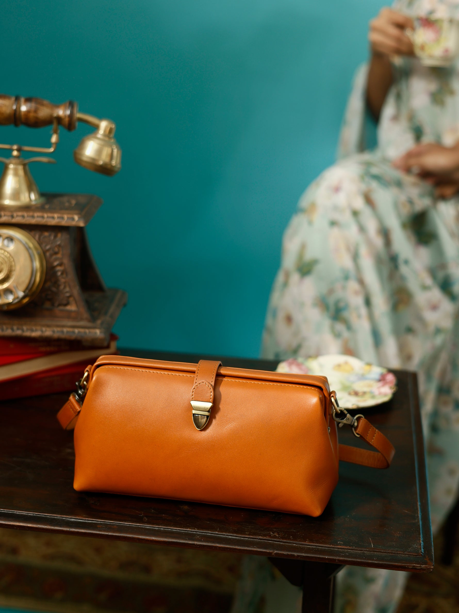 Handcrafted Genuine Vegetable Tanned Leather Doctor's Sling Bag Natural Tan for Women Tan & Loom