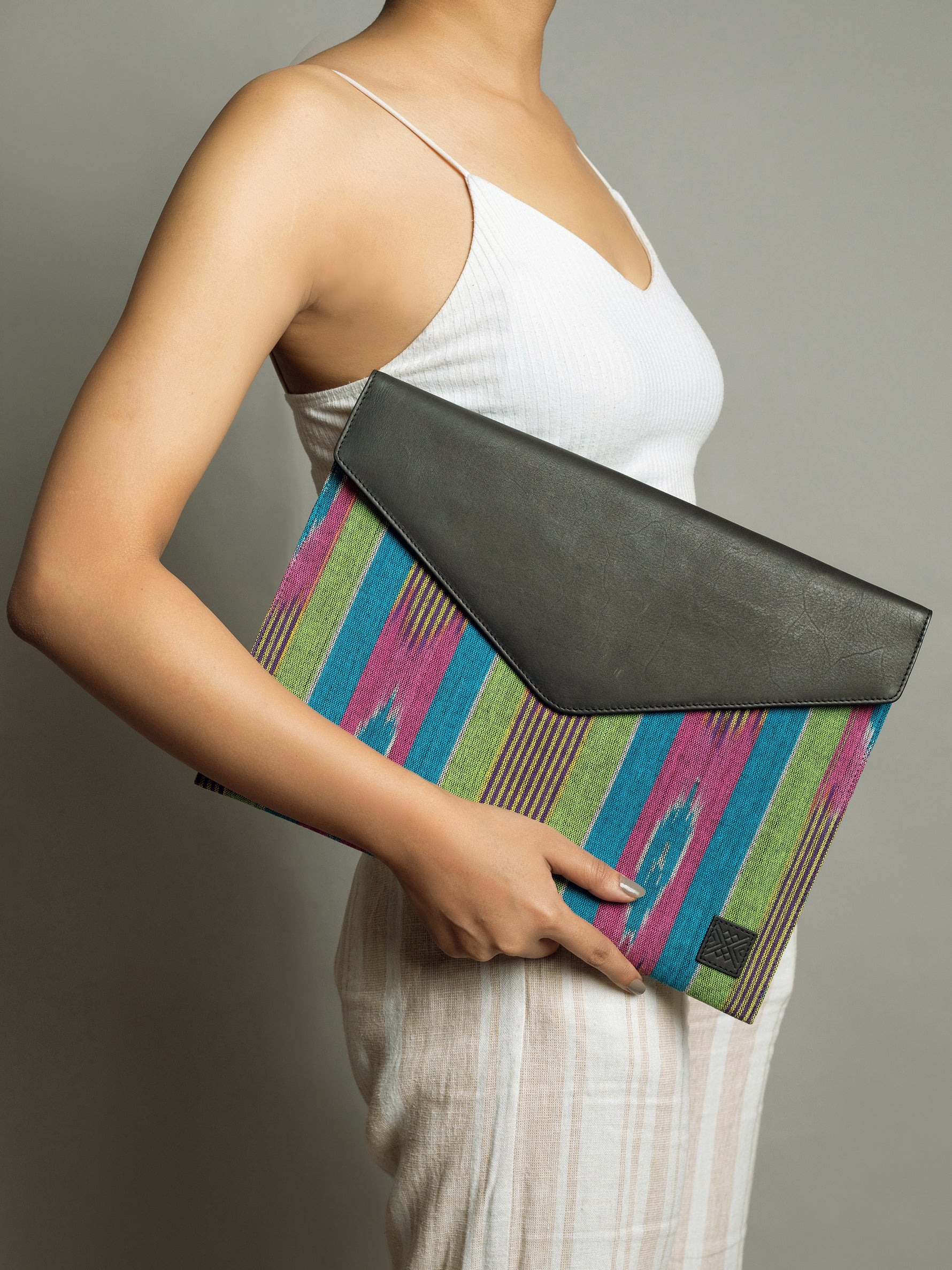 Handcrafted Genuine Leather & Colourfull Ikat Market Women's Envelope Laptop Sleeve Tan & Loom