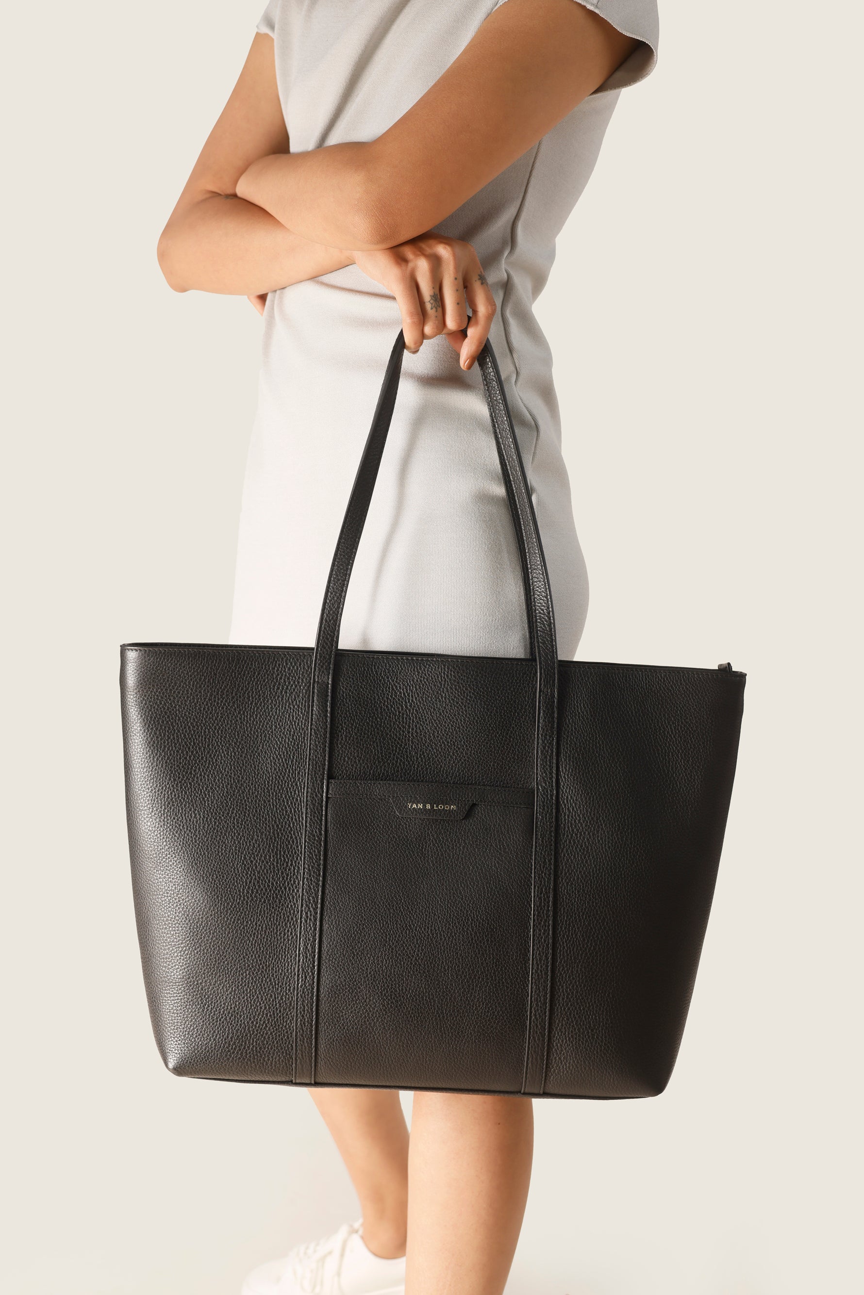 Handcrafted genuine leather 365 days tote bag for women Classic Black