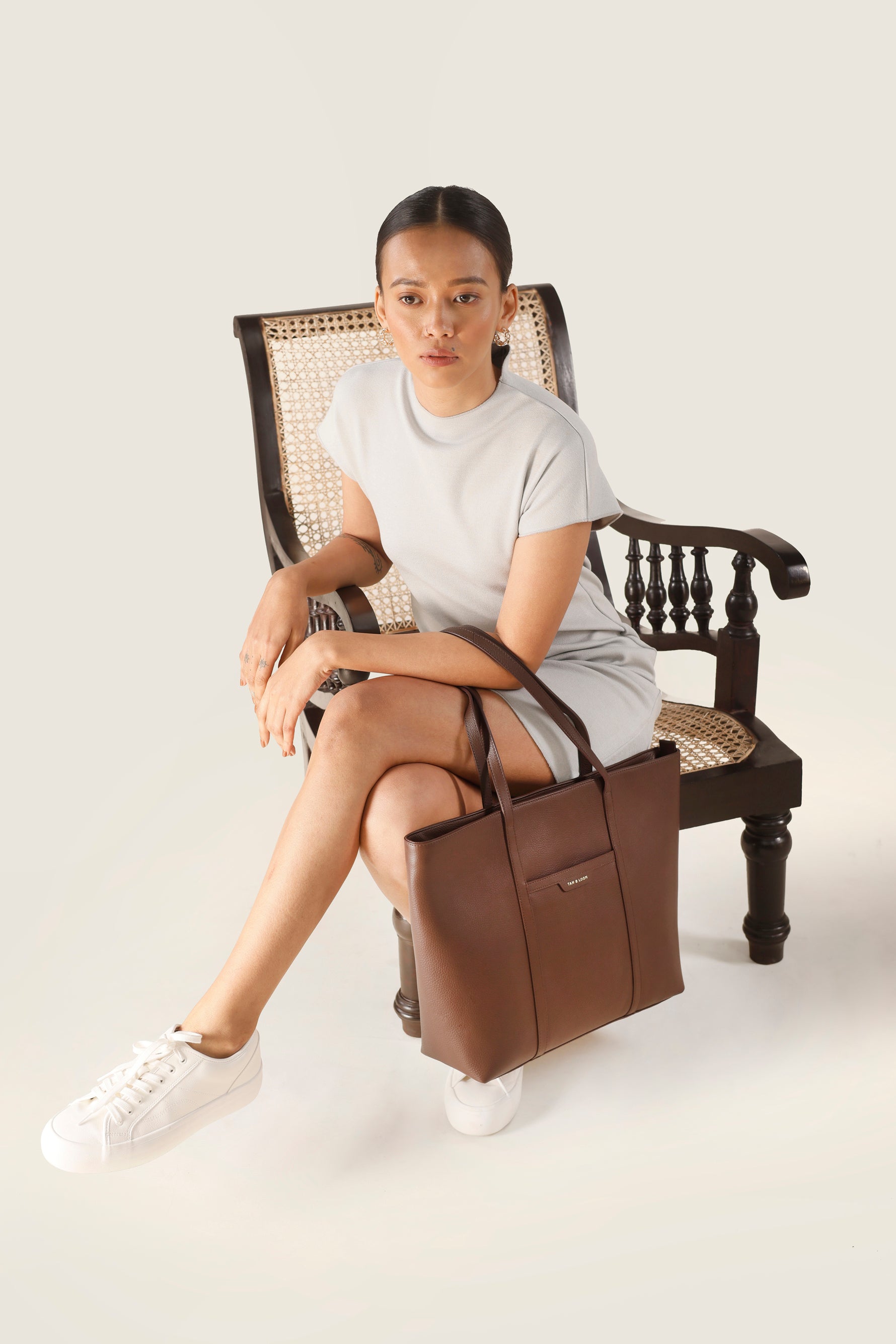 Handcrafted genuine leather 365 days tote bag for women Espresso Brown