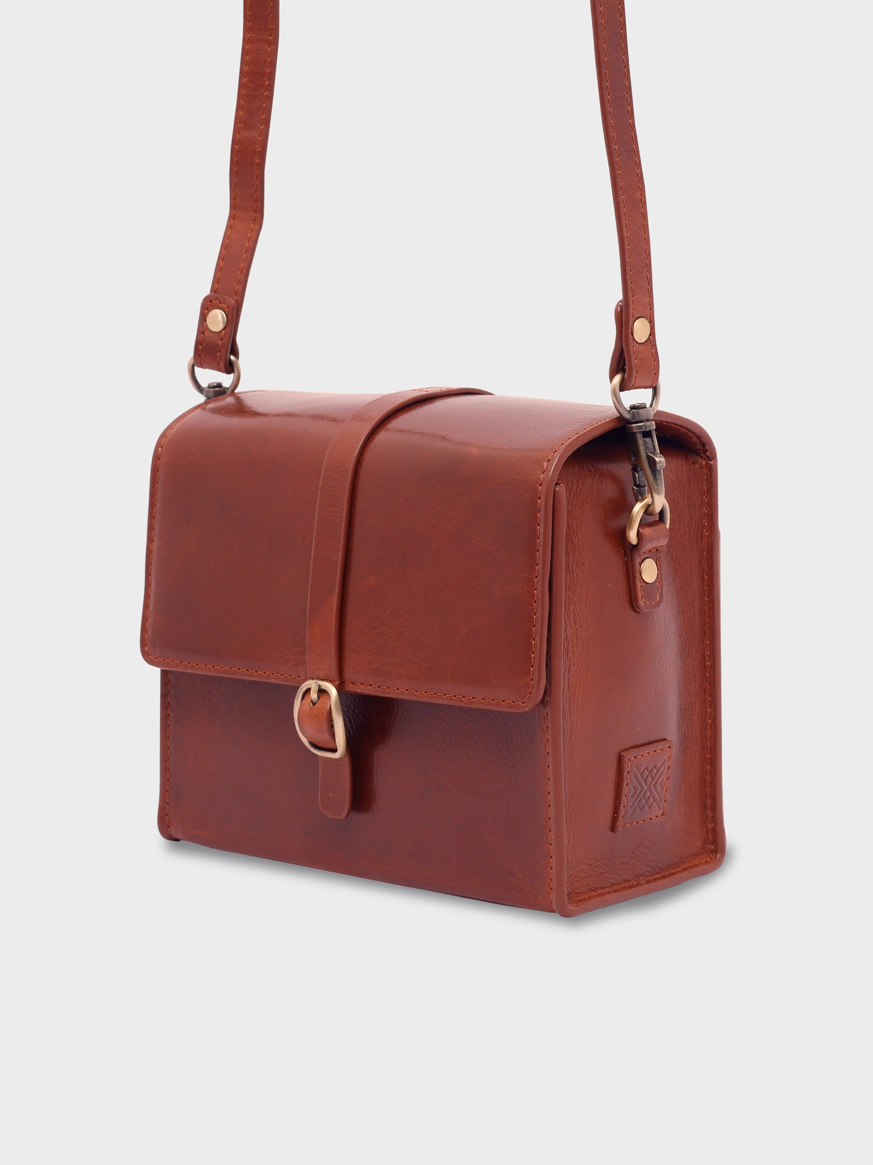 Handcrafted Genuine Vegetable Tanned Leather Piccolo Box Bag Vintage Brown for Women Tan & Loom